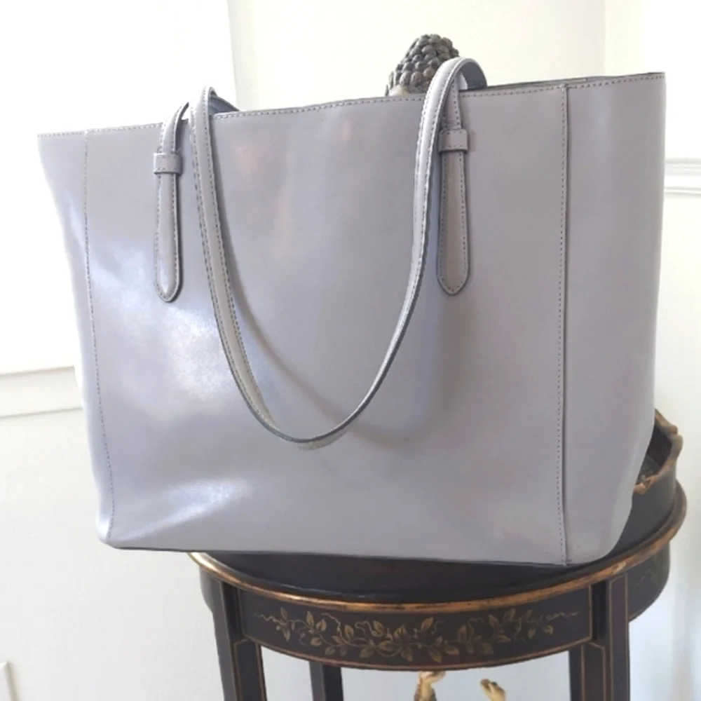 Kate Spade Tote Bag,‎ Grey, Leather, Zip Top, Roomy Monogramed Lined Interior